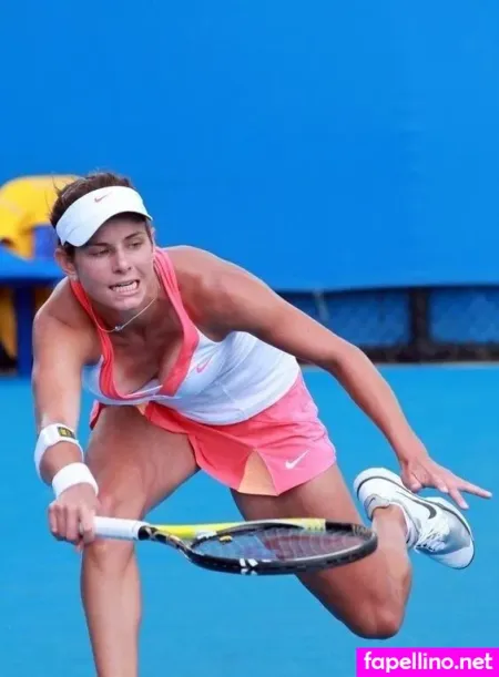 Julia Grges OnlyFans Thumbnail #iyFqPSqN92