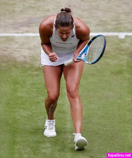 Julia Grges OnlyFans Thumbnail #keLVFouGyo