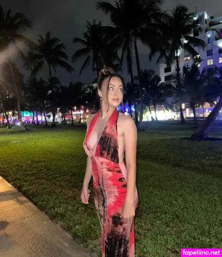 Julia Grosso OnlyFans Thumbnail #GMTfiMKulX