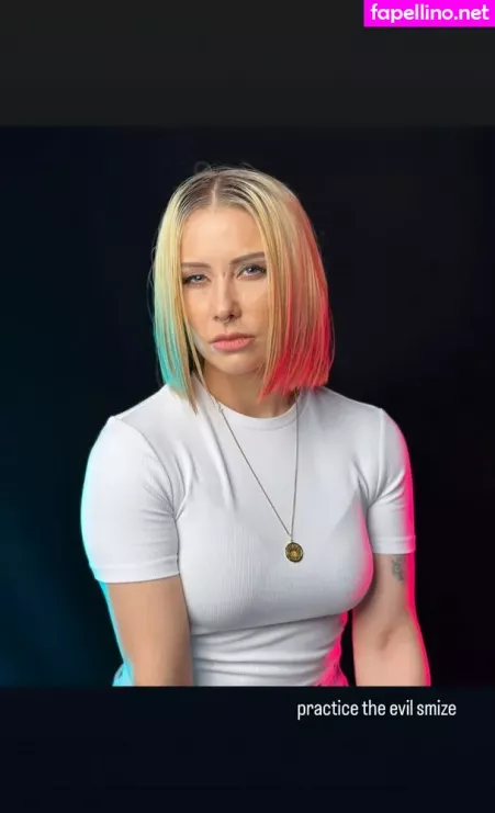 Julia Hardy OnlyFans Thumbnail #QcXezGdafV