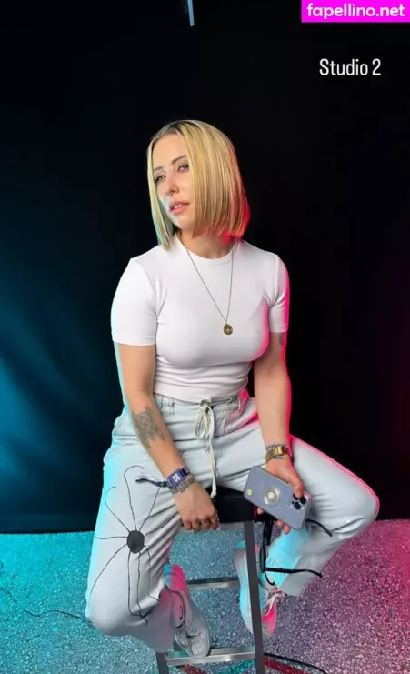 Julia Hardy OnlyFans Thumbnail #UxY0GTuc1X