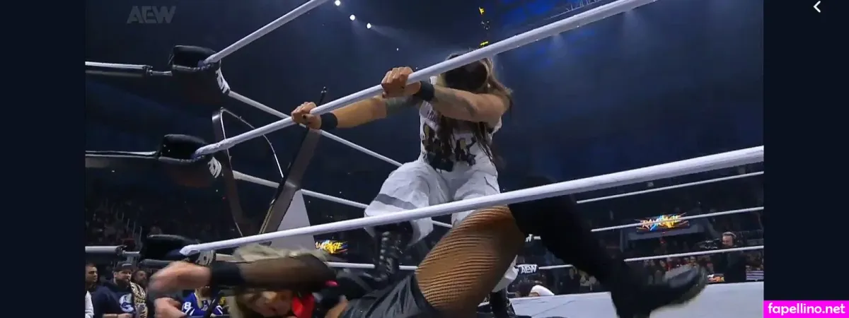 Julia Hart 15 OnlyFans Thumbnail #DgnAnfBtlC