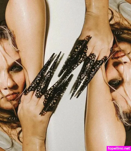 Julia Hart 15 OnlyFans Thumbnail #ebkiAHcAph