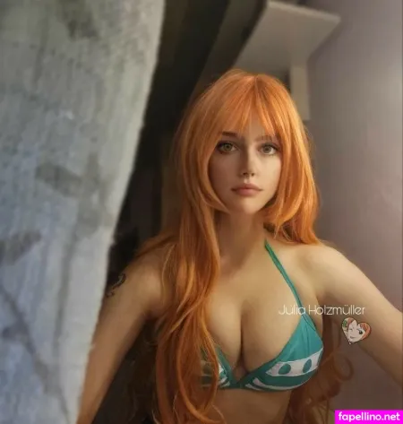 Julia Holzmueller OnlyFans Thumbnail #2OPqr8dP8O