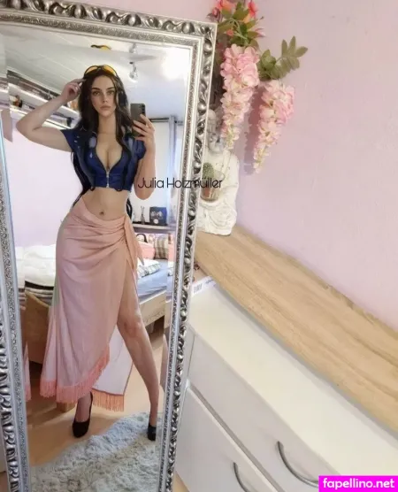 Julia Holzmuller OnlyFans Thumbnail #4ZgRZqDTjt