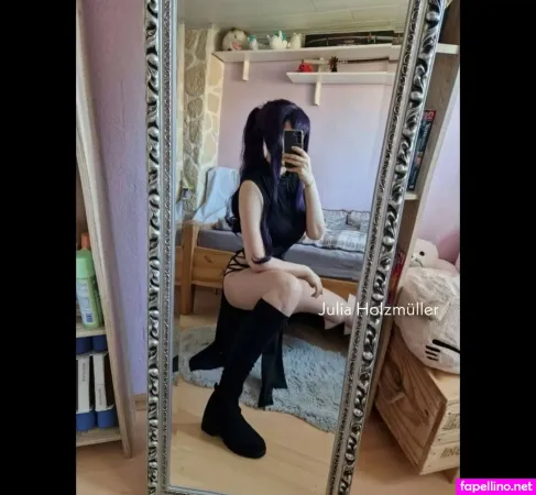 Julia Holzmuller OnlyFans Thumbnail #cBpmwyXkkV