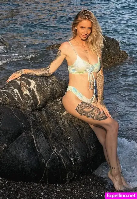 Julia Jaku OnlyFans Thumbnail #2IvXpZ1gjl