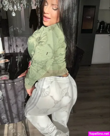 Julia Jasmin Ruhle OnlyFans Thumbnail #ZeKkl9iXq3