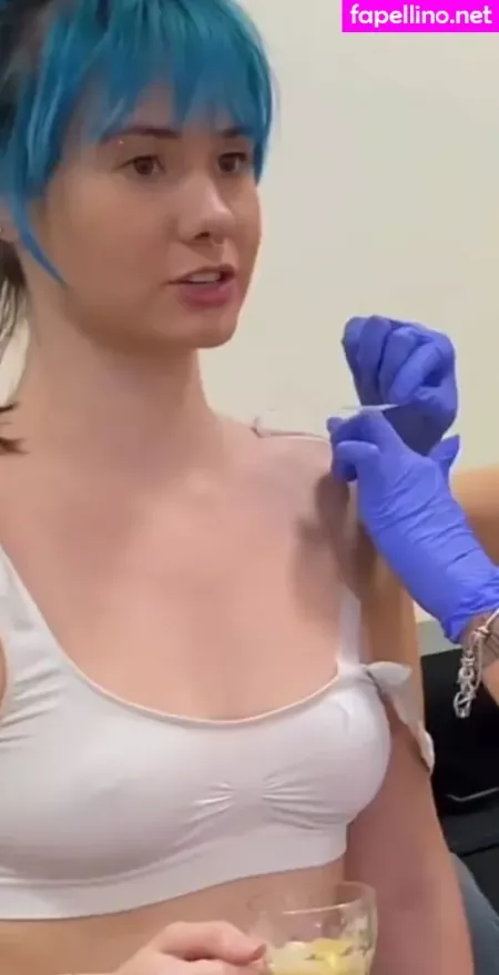 Julia K Barni OnlyFans Thumbnail #2Y13biexBW