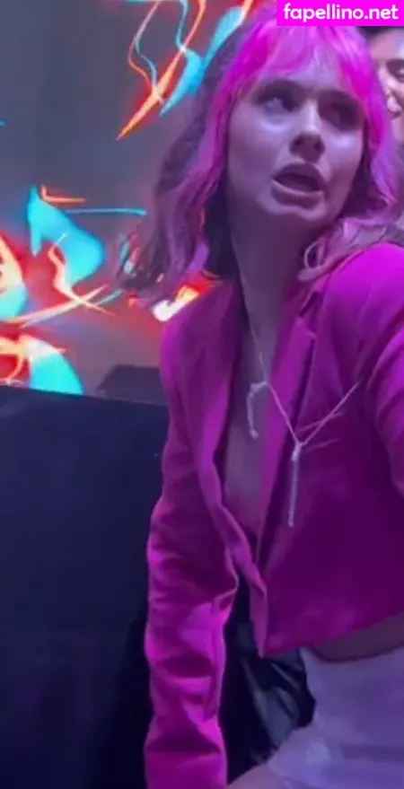 Julia K Barni OnlyFans Thumbnail #GXQmY9yl4H