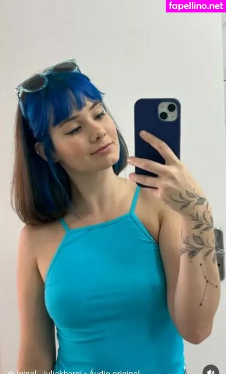Julia K Barni OnlyFans Thumbnail #tlTF3pulmU