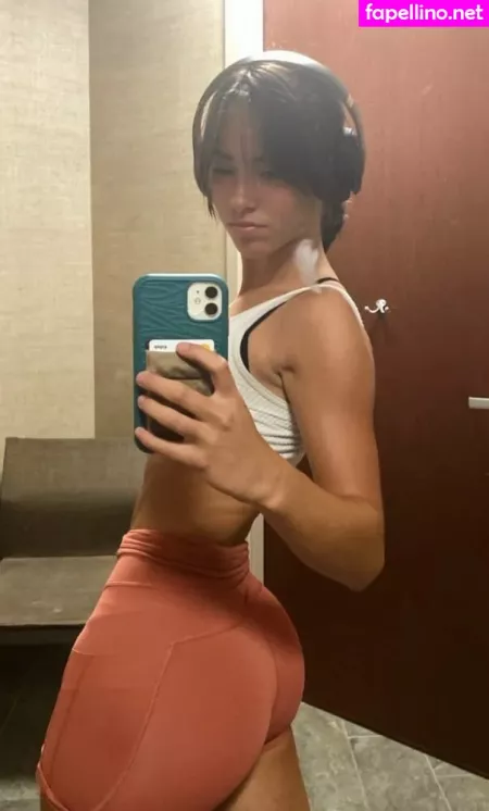 Julia Katelyn Ernst OnlyFans Thumbnail #0kItTQucNx