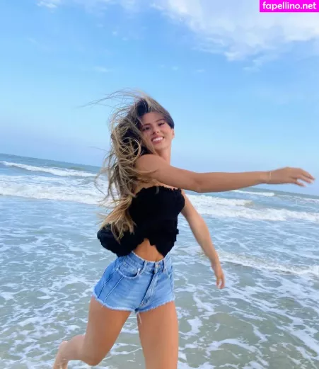 Julia Katelyn Ernst OnlyFans Thumbnail #4vht3jMFKV