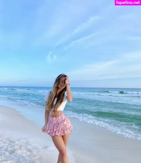 Julia Katelyn Ernst OnlyFans Thumbnail #D3kmUxxCny