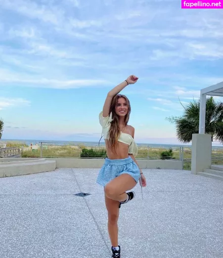 Julia Katelyn Ernst OnlyFans Thumbnail #PzlMpQZTbn