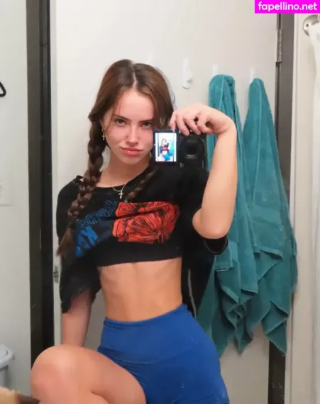 Julia Katelyn Ernst OnlyFans Thumbnail #XCoGMy8cWF