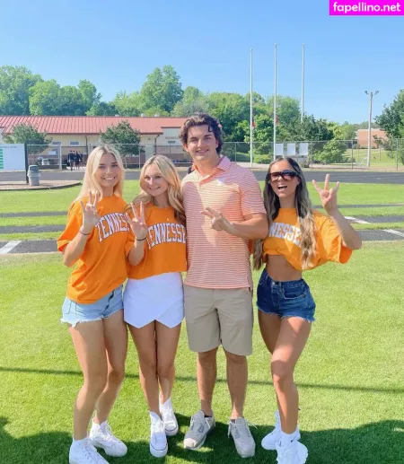 Julia Katelyn Ernst OnlyFans Thumbnail #dCcgLzOpOo