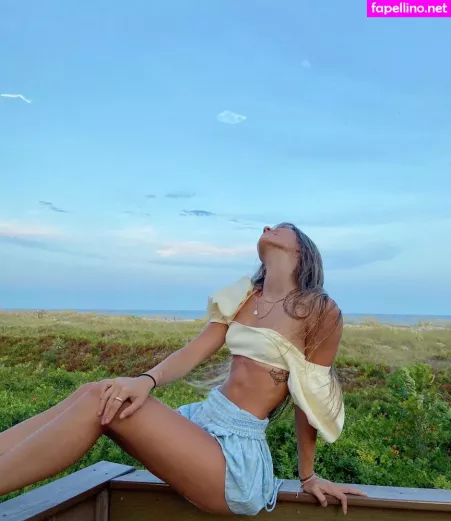 Julia Katelyn Ernst OnlyFans Thumbnail #f9zciqItXH