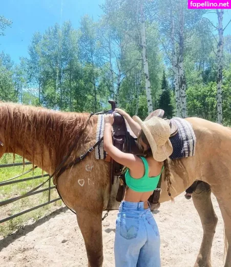 Julia Katelyn Ernst OnlyFans Thumbnail #mS5NmaCk8r