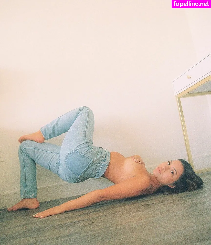 missjuliakelly, thesophiakelly Nude Leaked OnlyFans Photo #4fiFKqjeqr