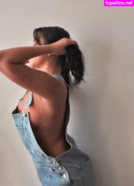 Julia Kelly OnlyFans Thumbnail #5EQsdMAR01