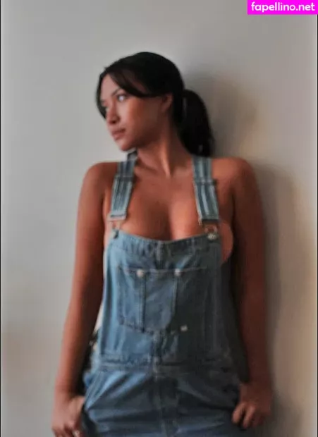 Julia Kelly OnlyFans Thumbnail #IV9t5EUGBu