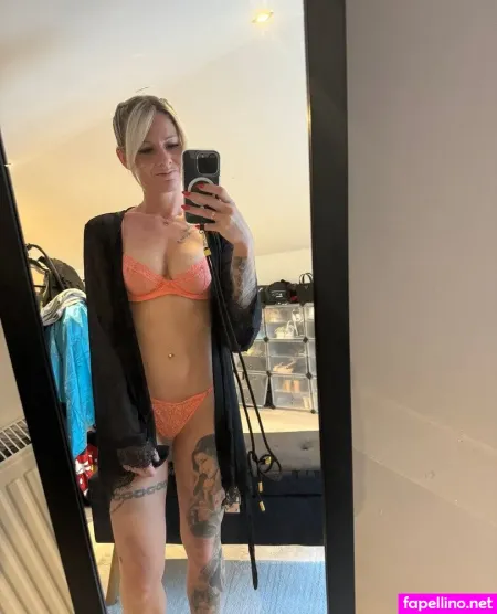 Julia Kern 1 OnlyFans Thumbnail #0cFfML4fN2