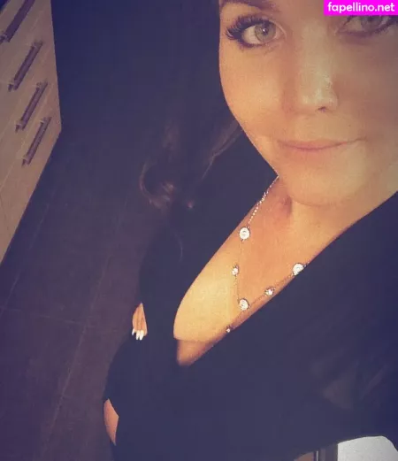 Julia Kiran OnlyFans Thumbnail #aaAoBgRE9Y