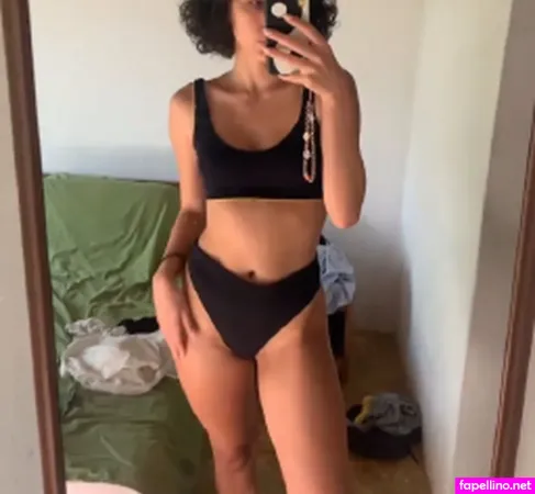 Julia Konrad OnlyFans Thumbnail #GajADFsYyY