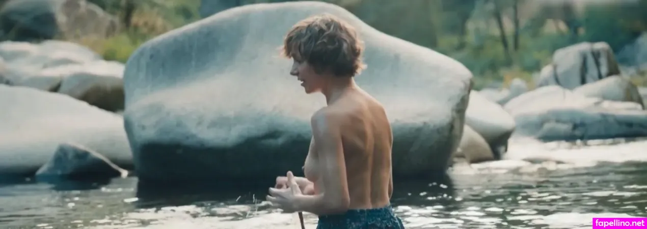 Julia Koschitz OnlyFans Thumbnail #BDFx2Ha7B7