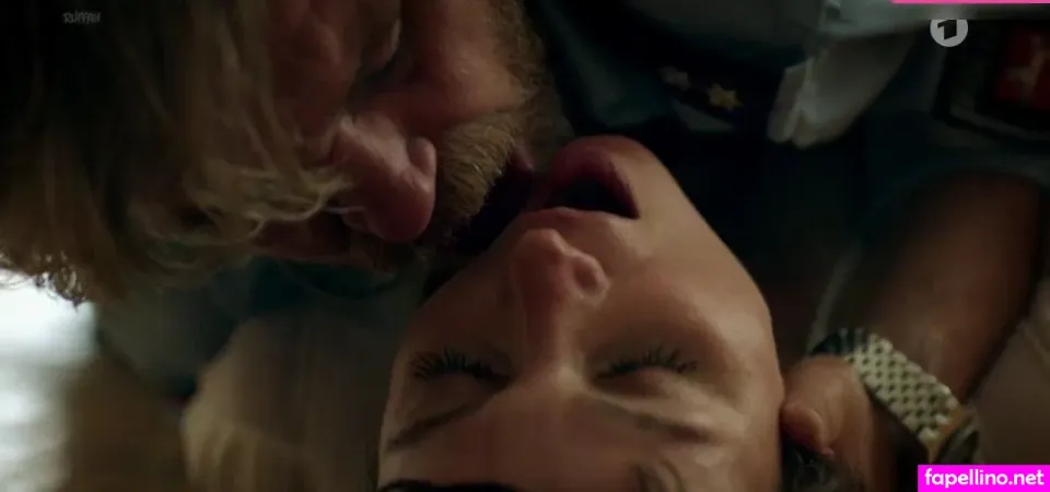 Julia Koschitz OnlyFans Thumbnail #ZEp1map6oP