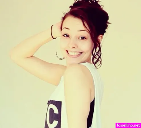 Julia Krger OnlyFans Thumbnail #F3wDHUD6hI