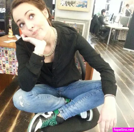 Julia Krger OnlyFans Thumbnail #FDMBb8oo7O