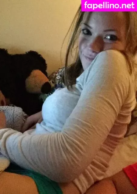 Julia Lydon OnlyFans Thumbnail #PehtfNiduk