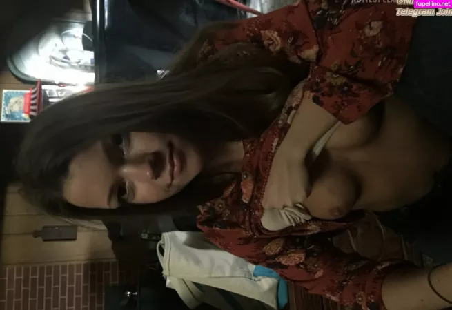 Julia Lydon OnlyFans Thumbnail #WDF0l0G6EN