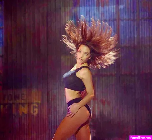 Julia Macchio OnlyFans Thumbnail #9vT27wrl4Z