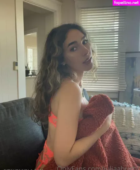 Julia Merekoulias OnlyFans Thumbnail #CXQE8Pl85Y
