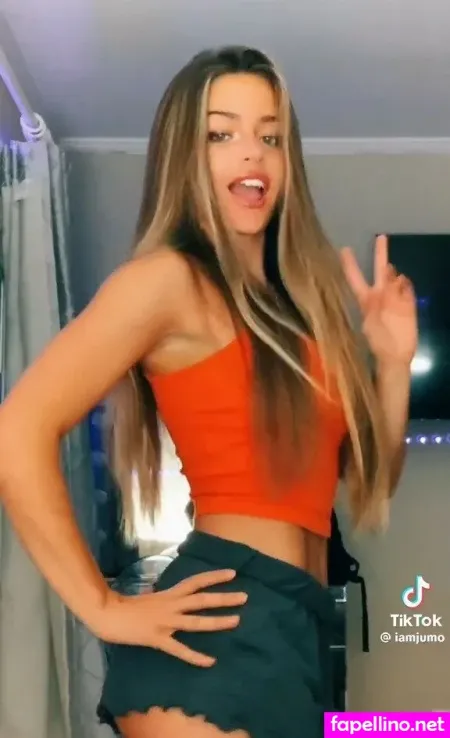 Julia Molinari OnlyFans Thumbnail #JP4J50GA8j