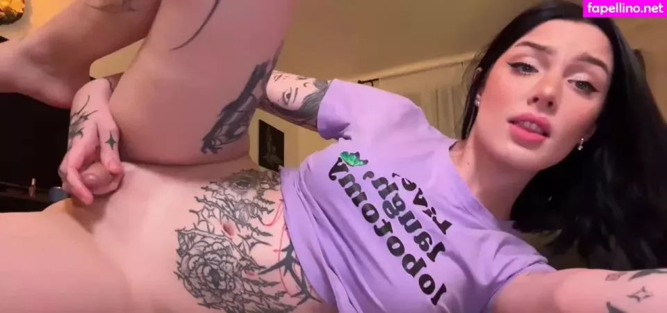 Julia Molligan OnlyFans Thumbnail #B7XqSYkDlF