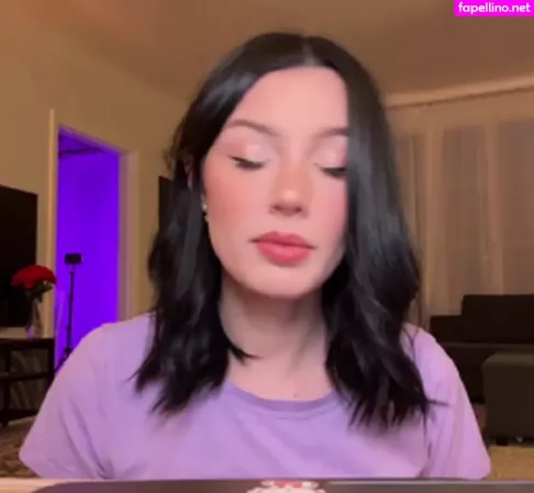Julia Molligan OnlyFans Thumbnail #NSGE6MFGUe