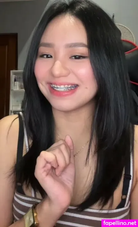 Julia Mundala OnlyFans Thumbnail #jajWuHz4QC