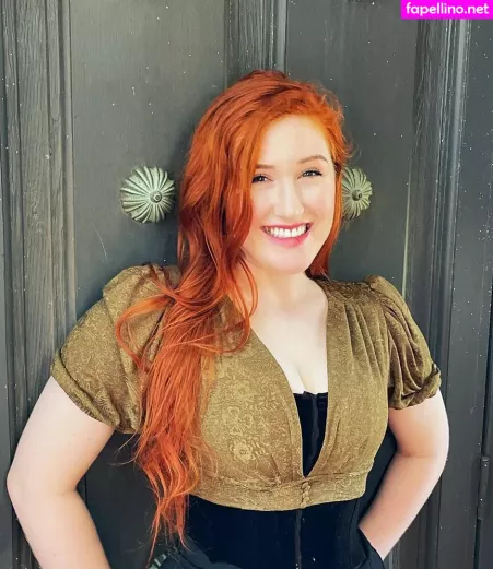 Julia Nilon OnlyFans Thumbnail #KfHgPJ1qTf