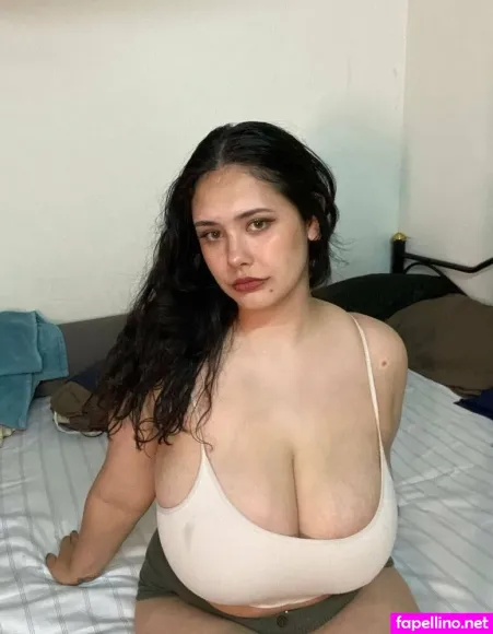 Julia Noi Main Profile Photo