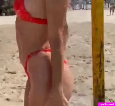 Julia Oristanio OnlyFans Thumbnail #trQ245VV0G