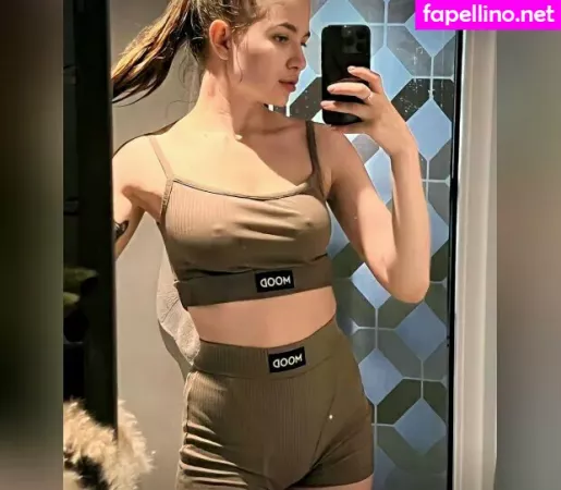 Julia Pearl OnlyFans Thumbnail #GEuGnklfG4