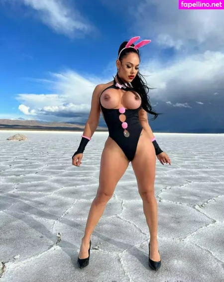 Julia Pearl OnlyFans Thumbnail #Ur8qIZdjD6