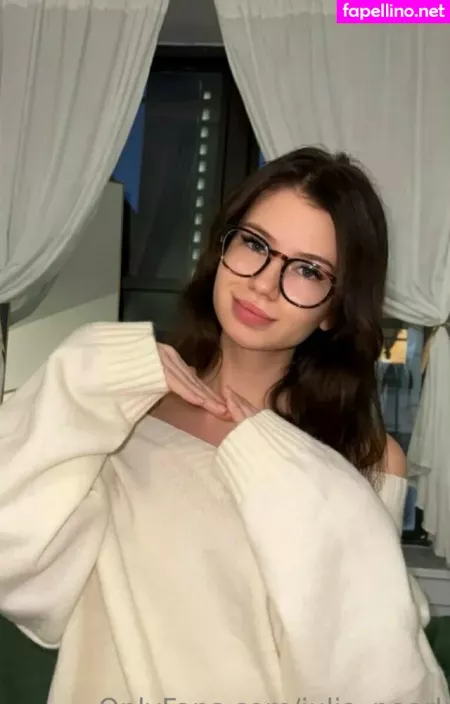 Julia Pearl OnlyFans Thumbnail #WGoG2coaRd