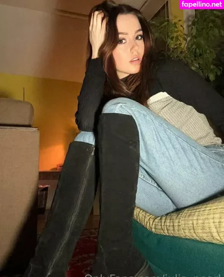Julia Pearl OnlyFans Thumbnail #xzHLaawV2o