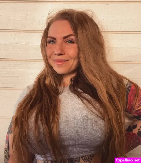 Julia Pling OnlyFans Thumbnail #EvRO7V9OKt