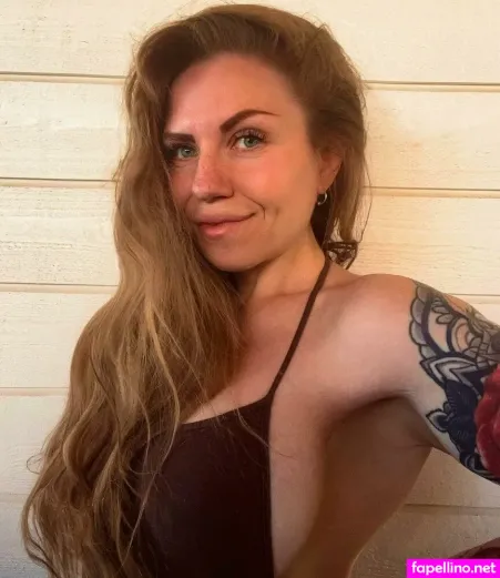 Julia Pling OnlyFans Thumbnail #g8H3wx8eEg